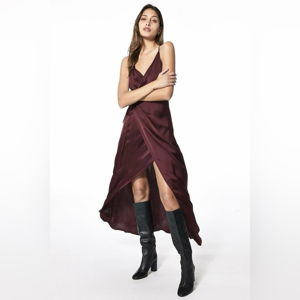 Young Fabulous & Broke Givanni Jam Solid Red V-Neck Maxi Wrap Dress Size Medium